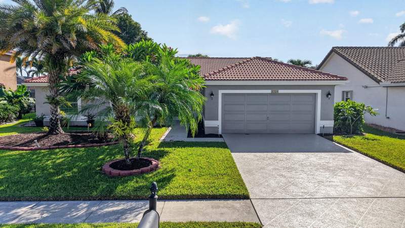 3 bedroom Single Family Residence at 5756 Descartes Circle, Le Palais, Boynton Beach — photo 2