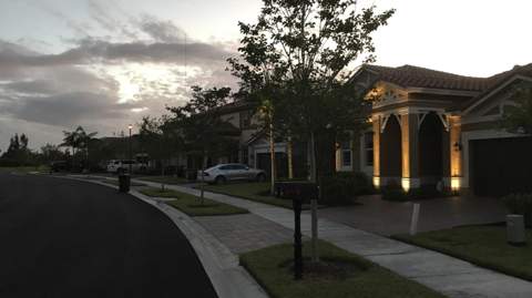 8561 Lakeside Bend, Parkland FL - photo 6 of 59