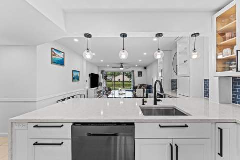 8414 Boca Glades Boulevard, Boca Raton FL - photo 6 of 42