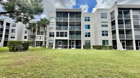 9480 Poinciana Place #201, Davie FL - photo 19 of 47