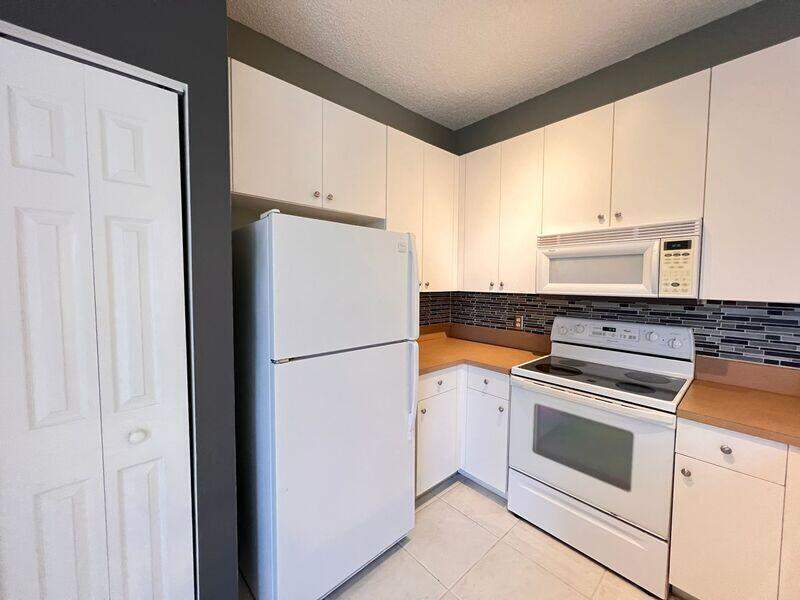 2 bedroom Condominium at 117 Lighthouse Circle #J, Tequesta Trace Condo, Tequesta — photo 3