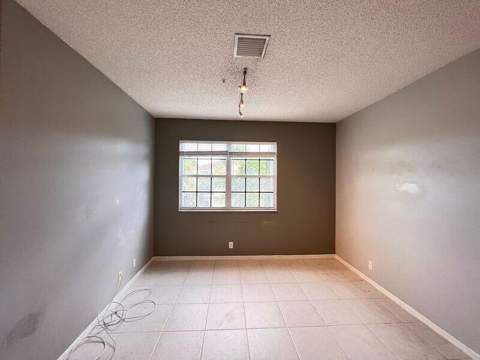 117 Lighthouse Circle #J, Tequesta FL - photo 11 of 14