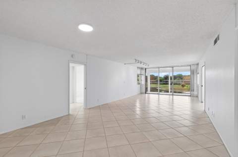 802 Cypress Grove Lane #309, Pompano Beach FL - photo 7 of 82
