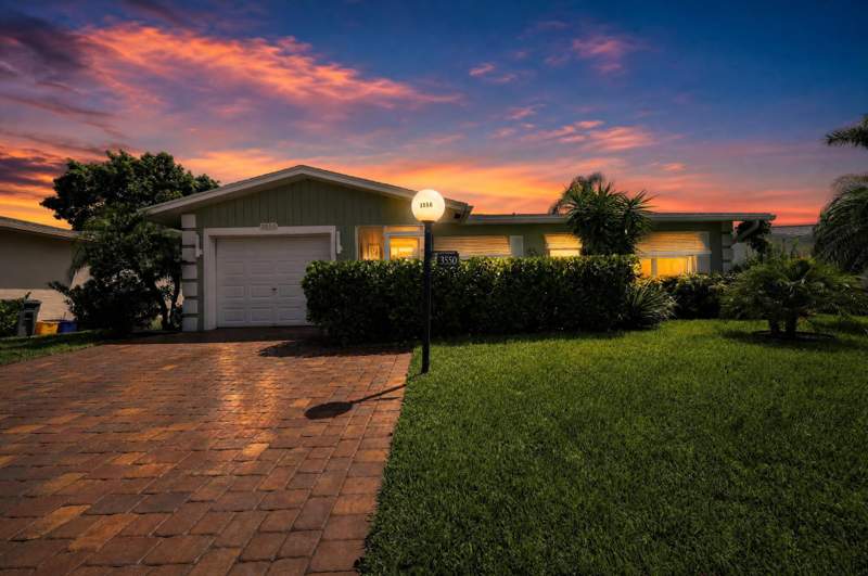 2 bedroom Single Family Residence at 3550 Joseph Drive, Cypress Lakes 2, West Palm Beach — photo 2