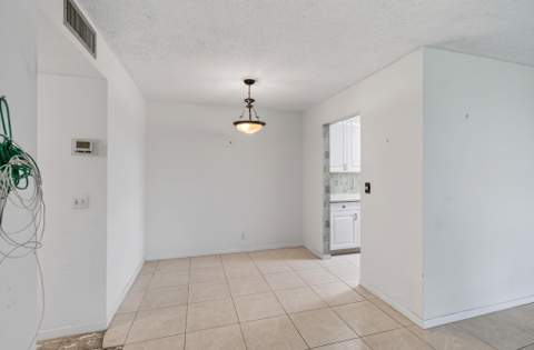 1057 E Circle Terrace, Delray Beach FL - photo 6 of 28