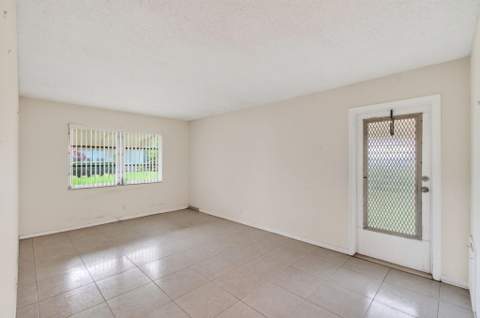 1057 E Circle Terrace, Delray Beach FL - photo 15 of 28