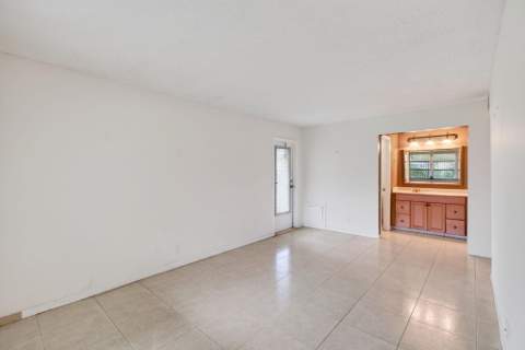 1057 E Circle Terrace, Delray Beach FL - photo 16 of 28