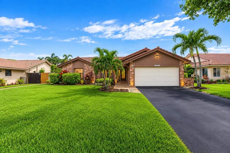 3 bedroom Single Family Residence at 10666 NW 2nd Place, Cypress Glen, Coral Springs — photo 3