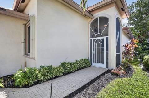 9106 Bay Point Circle, West Palm Beach FL - photo 6 of 87