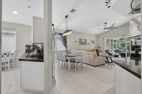 9106 Bay Point Circle, West Palm Beach FL - photo 12 of 87
