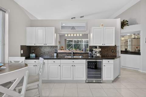 9106 Bay Point Circle, West Palm Beach FL - photo 15 of 87