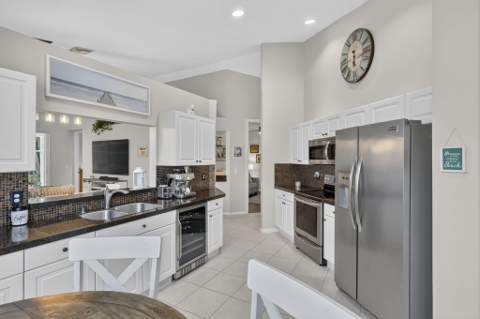 9106 Bay Point Circle, West Palm Beach FL - photo 16 of 87