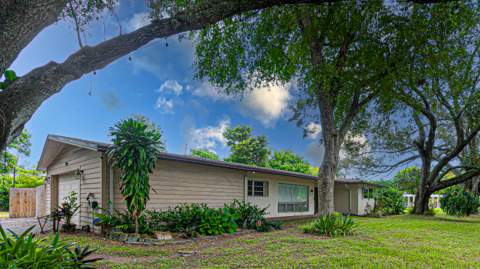 4511 E Country Club Circle, Plantation FL - photo 10 of 62