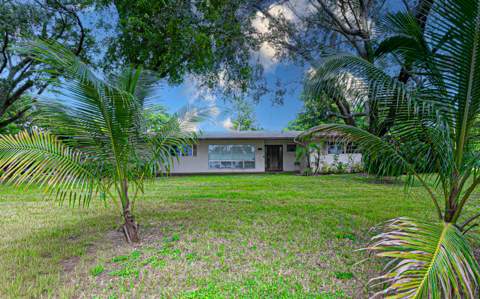 4511 E Country Club Circle, Plantation FL - photo 14 of 62