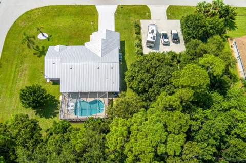 1901 SW Yellowtail Avenue, Port St. Lucie FL - photo 8 of 58