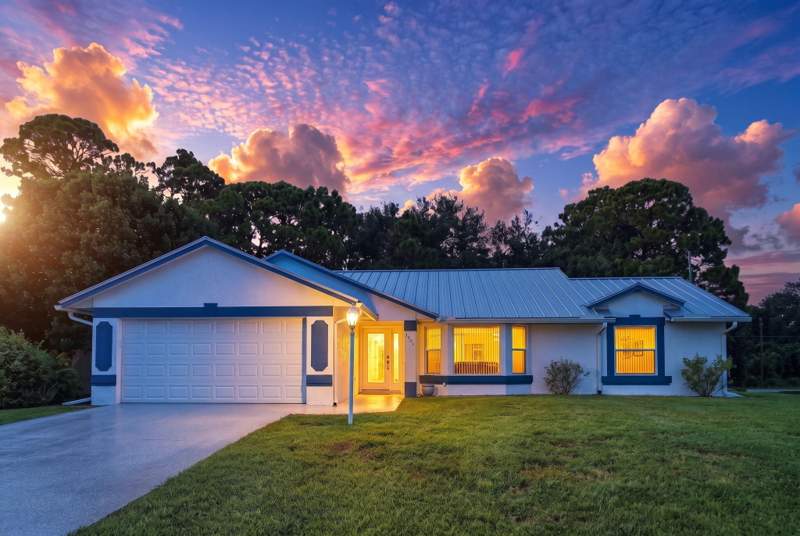 3 bedroom Single Family Residence at 1901 SW Yellowtail Avenue, Port St Lucie Section 31, Port St. Lucie — photo 2