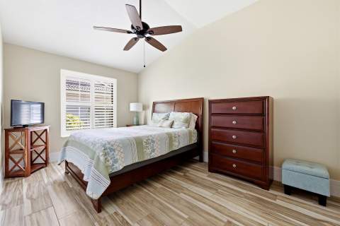 15613 Bent Creek Road, Wellington FL - photo 19 of 43