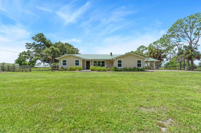 3 bedroom Single Family Residence at 15700 SW Palomino Street, Little Ranch Estates, Indiantown — photo 2