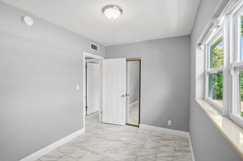 1751 Lauderdale Manor Drive, Fort Lauderdale FL - photo 10 of 14