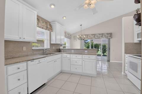 12235 Eagles Landings Way, Boynton Beach FL - photo 17 of 56