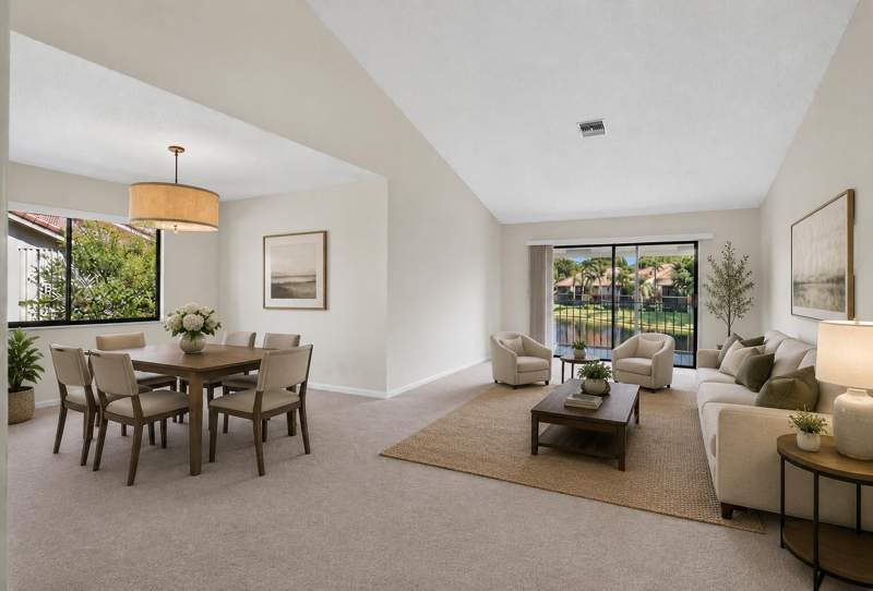 3 bedroom Townhouse at 5751 Coach House Circle #E, Coach Houses Of Town Place , Boca Raton — photo 2