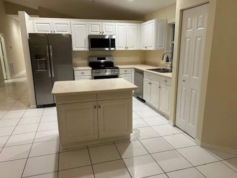 3694 Miramontes Circle, Wellington FL - photo 14 of 44