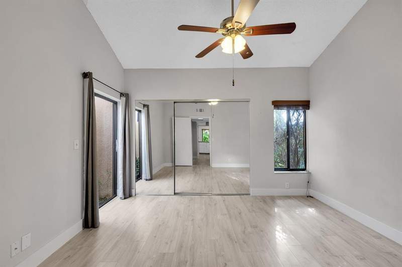 3 bedroom Townhouse at 1169 NW 13th Street ##1, Boca Village Ph I Condo, Boca Raton — photo 5