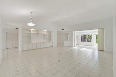 4185 SE Fairway Court, Stuart FL - photo 9 of 64
