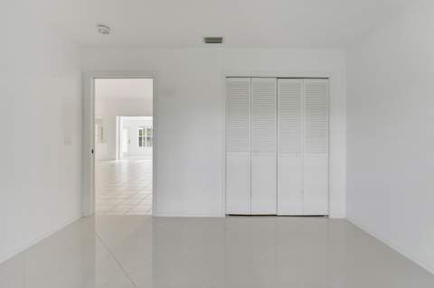 4185 SE Fairway Court, Stuart FL - photo 17 of 64