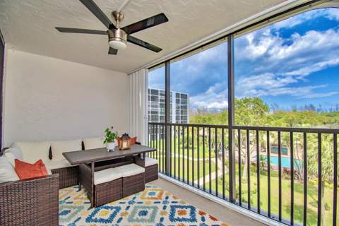 1629 Riverview Road #420, Deerfield Beach FL - photo 23 of 42