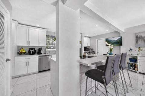 7961 N Normandy Street, Miramar FL - photo 15 of 37