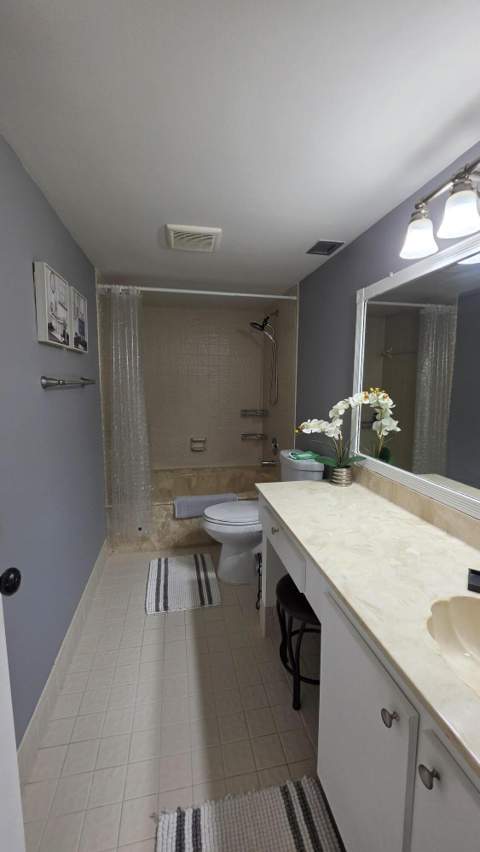 2206 S Cypress Bend Drive #504, Pompano Beach FL - photo 20 of 33