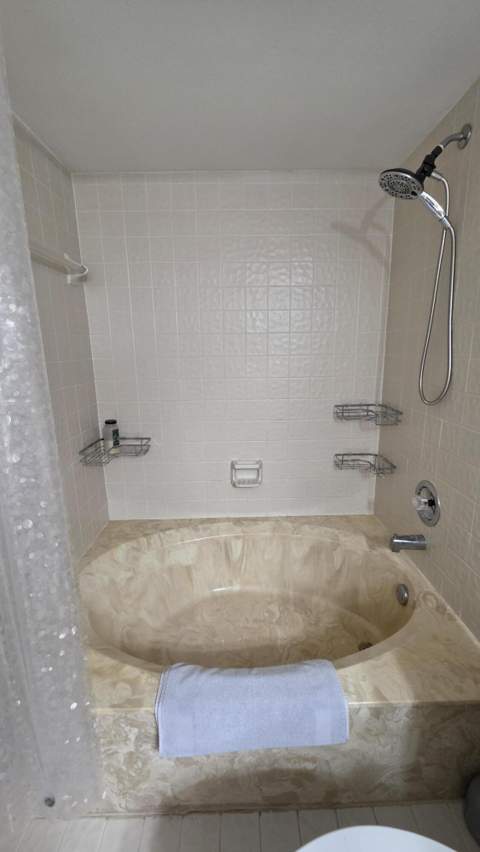 2206 S Cypress Bend Drive #504, Pompano Beach FL - photo 21 of 33