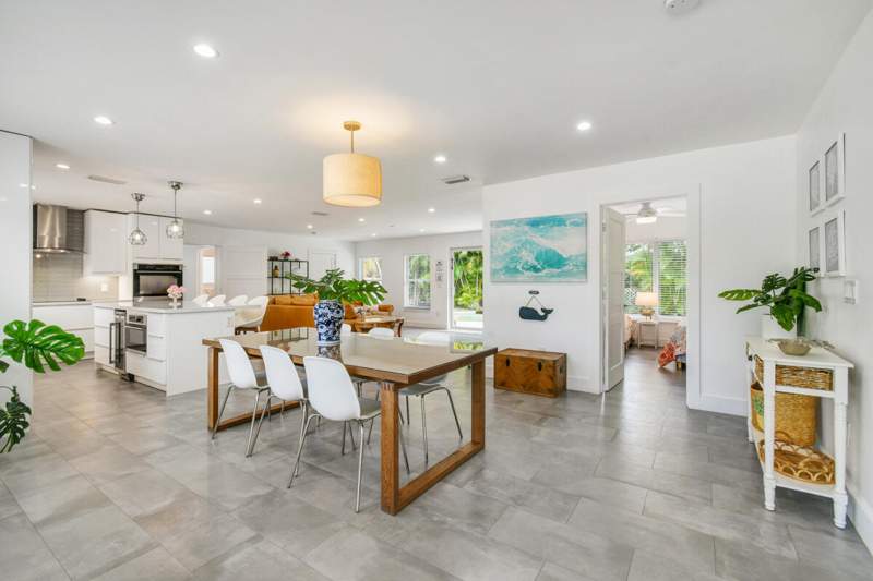 4 bedroom Single Family Residence at 1182 Beach Road, Palm Beach Shores, Singer Island — photo 5
