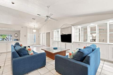 2381 SW Bayshore Boulevard, Port St. Lucie FL - photo 23 of 70