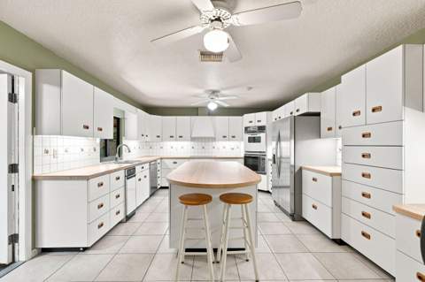 2381 SW Bayshore Boulevard, Port St. Lucie FL - photo 7 of 70