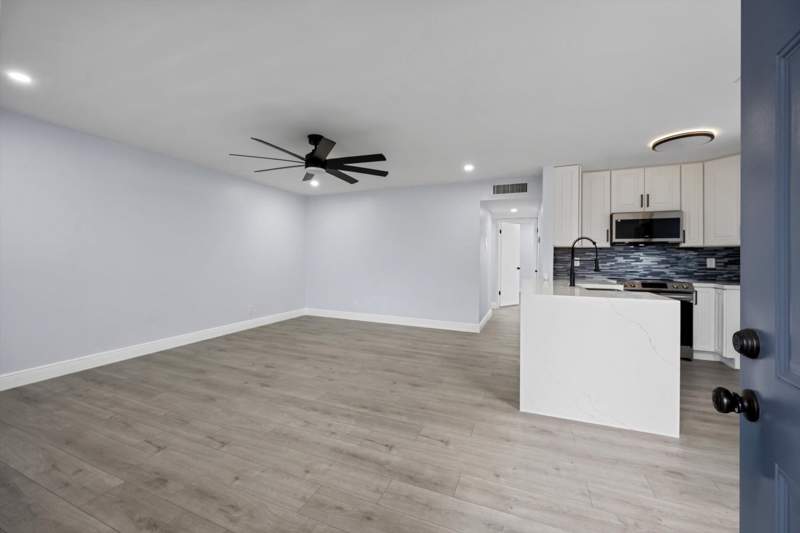 2 bedroom Condominium at 29 Burgundy Drive #A, Kings Point Burgundy Condos, Delray Beach — photo 3