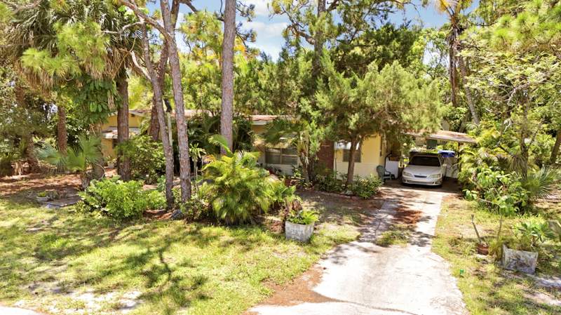 3 bedroom Single Family Residence at 142 2ND Street, JUPITER TOWNSITE, Jupiter — photo 2