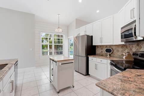 9224 Lake Serena Drive, Boca Raton FL - photo 18 of 58