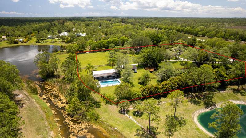 4 bedroom Single Family Residence at 12856 Arrowwood Drive, Caloosa, Palm Beach Gardens — photo 2