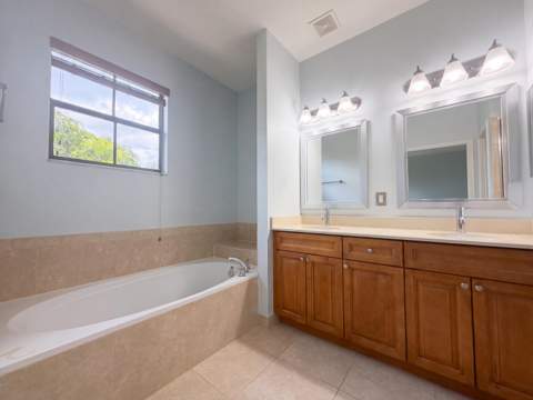 4967 NW 59th Street, Tamarac FL - photo 11 of 28