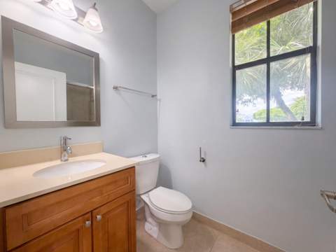 4967 NW 59th Street, Tamarac FL - photo 16 of 28