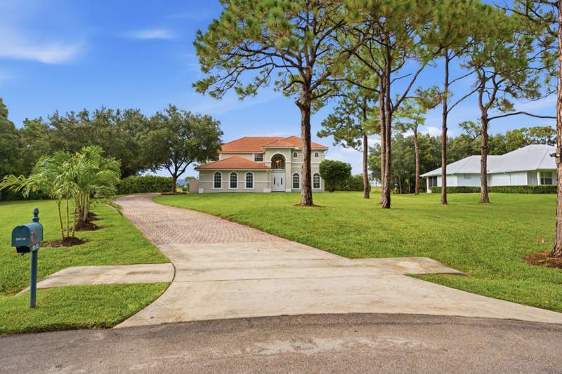 5 bedroom Single Family Residence at 5513 SW Windward Way, Mid-Rivers Yacht And Country Club (Aka Evergreen C, Palm City — photo 3