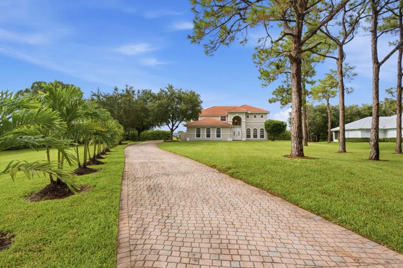 5 bedroom Single Family Residence at 5513 SW Windward Way, Mid-Rivers Yacht And Country Club (Aka Evergreen C, Palm City — photo 4