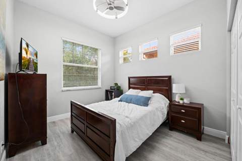 11945 NW 57th Manor, Coral Springs FL - photo 18 of 31
