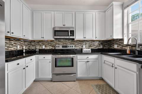 319 E Bay Cedar Circle, Jupiter FL - photo 16 of 38