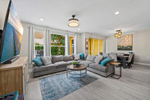 11945 NW 57th Manor, Coral Springs FL - photo 8 of 31