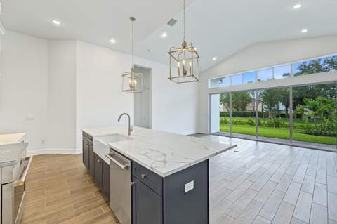 146 Parkside Way #12, Royal Palm Beach FL - photo 12 of 36