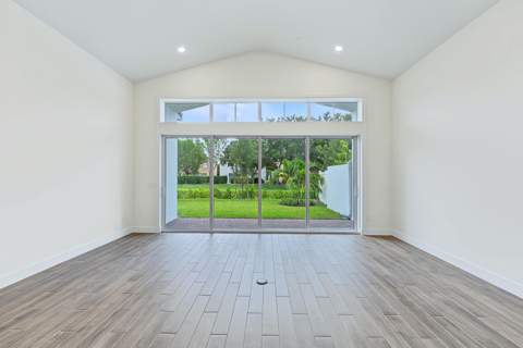 146 Parkside Way #12, Royal Palm Beach FL - photo 16 of 36