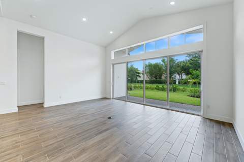 146 Parkside Way #12, Royal Palm Beach FL - photo 17 of 36